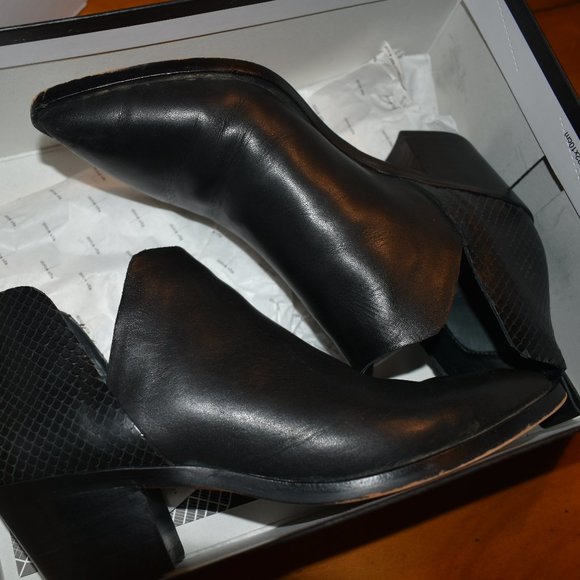 FIRM Dolce Vita Sonni Booties Leather Black 6M